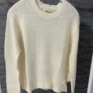 Tricot cream sweater size medium
